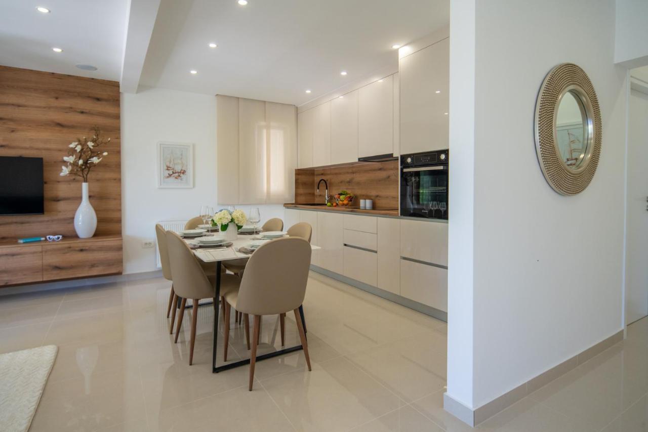 Garden Apartment Pakostane Luaran gambar