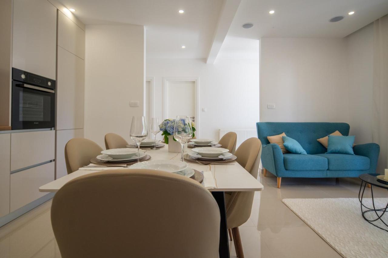 Garden Apartment Pakostane Luaran gambar